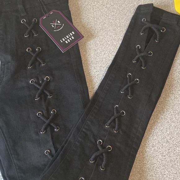 Fashion nova lace up jeans size 3 - Picture 2 of 3